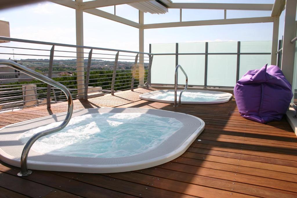 Hotel Aquila D'Oro Misano Adriatico Εξωτερικό φωτογραφία