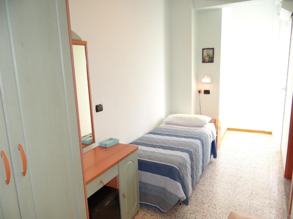 Hotel Aquila D'Oro Misano Adriatico Δωμάτιο φωτογραφία